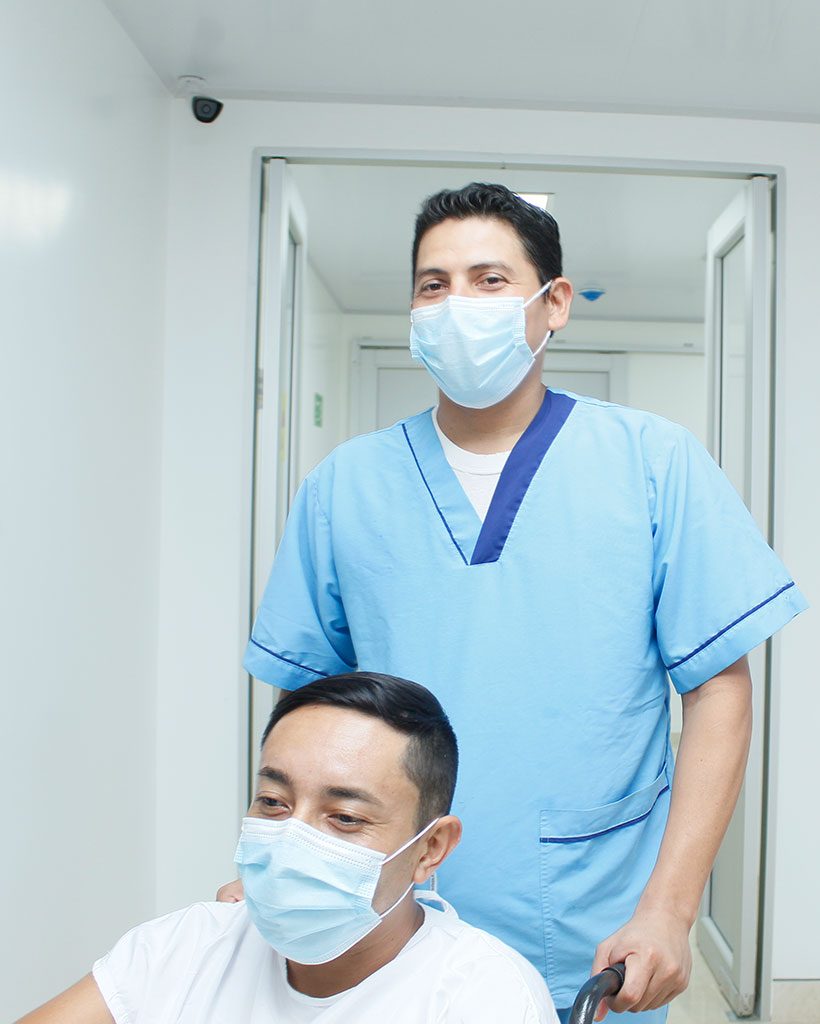 Imagen-Paciente-y-Familia-Internació---Clínica-Medicosta
